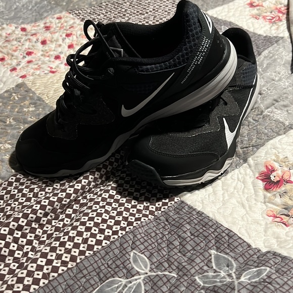 Nikes for sale! - Picture 7 of 7